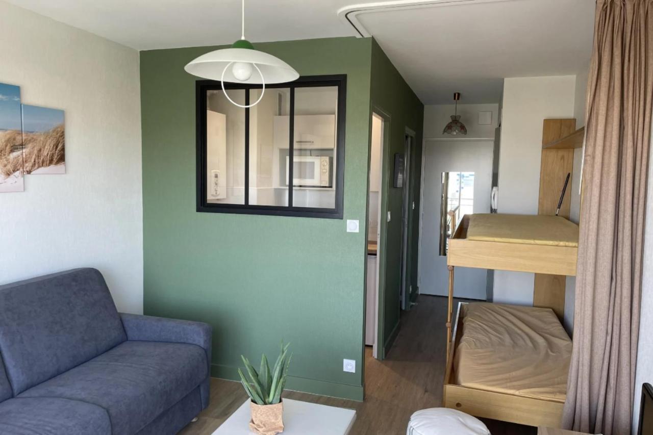 Pretty And Bright Studio With View On The Harbor Les Sables-d'Olonne Exterior photo